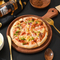 Plato/bandeja redondo personalizado de madera de ébano para servir pizza con asa