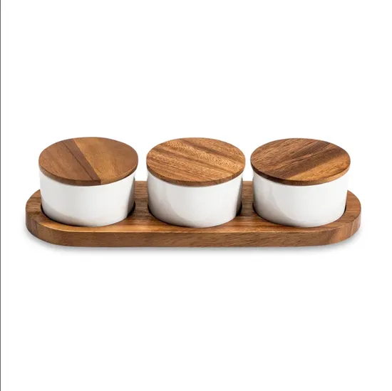 Set de condimentos de cerámica para salsa sobre base de madera de acacia