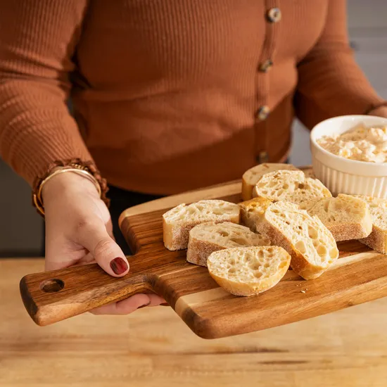 Tabla de madera para servir queso de acacia con forma de paleta con mango
