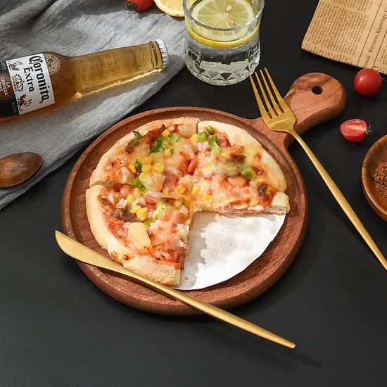 Plato/bandeja redondo personalizado de madera de ébano para servir pizza con asa