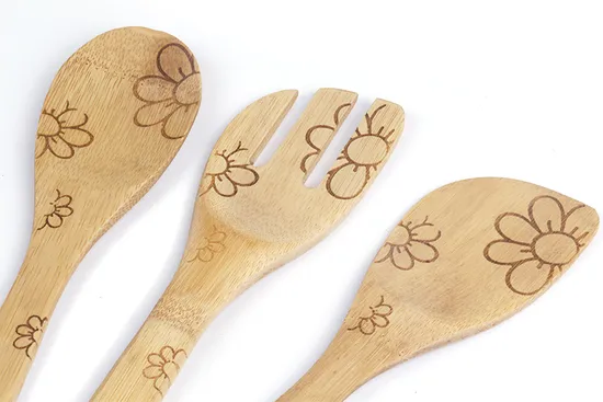 Juego de tenedor y cuchara de bambú grabado personalizado para cocinar
