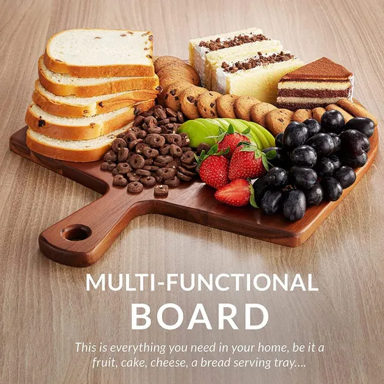 Tabla de cortar de madera para servir pizza con forma de paleta