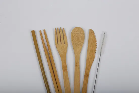 Juego de cubiertos de bambú portátil para acampar con pajita y cepillo de limpieza