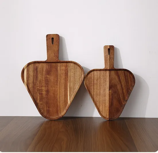 Plato para servir de madera de acacia hecho a mano con forma de hongo y tallas únicas