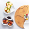 Cuencos y platos de cerámica en forma de corazón con fuente giratoria de bambú