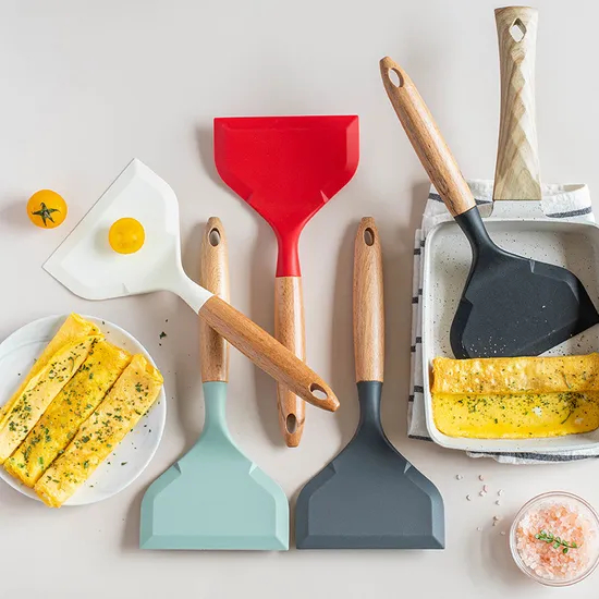 Pala para freír y quemar Jade de silicona ancha antiadherente con mango de haya para cocina