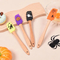 El estilo al por mayor de Halloween imprimió la espátula de la hornada de la torta y de la crema del silicón con la manija de madera