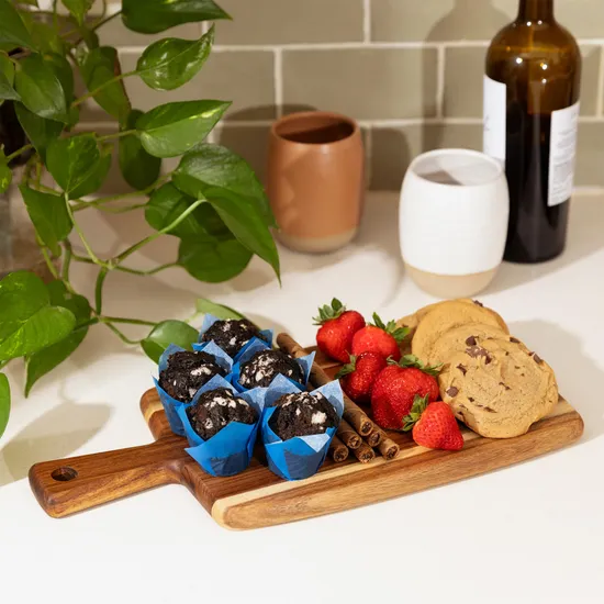 Tabla de madera para servir queso de acacia con forma de paleta con mango