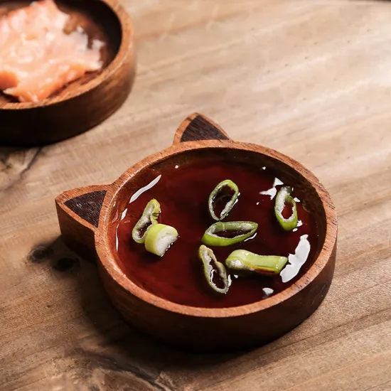 Bandeja/platos para servir de madera de acacia con forma de animal para salsa, refrigerio y sushi.