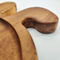 Juego de 2 bandejas y platos de madera de acacia con forma de animal
