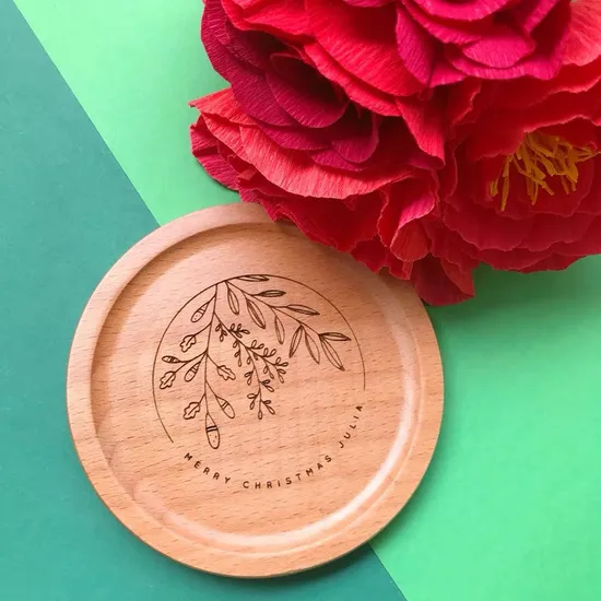 Posavasos de madera de haya redondos y cuadrados grabados personalizados para regalos personales