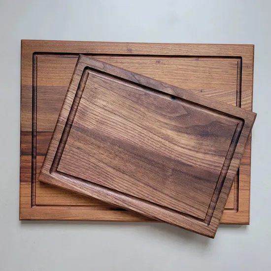 Tabla de servir de madera de nogal con forma de hoja para queso/embutidos/bocadillos