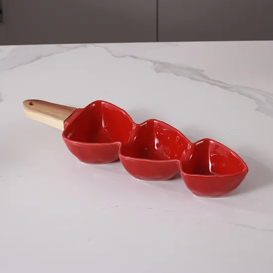Cuenco de cerámica creativo europeo para aperitivos con mango de madera