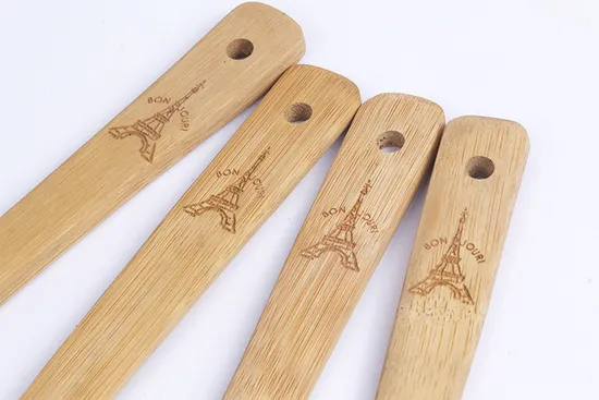 Espátula y cuchara ranurada de bambú grabada con láser personalizada para cocina