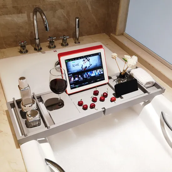 Tenedor de bambú de la bañera del estante del almacenamiento del cuarto de baño del color blanco con el tenedor del teléfono móvil de la pantalla plana