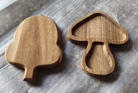 Elegantes platos de madera de acacia con forma de setas y bellotas para aperitivos/nueces