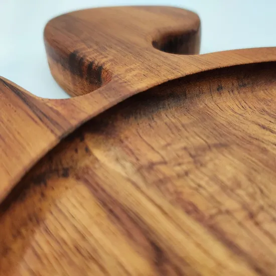 Juego de 2 bandejas y platos de madera de acacia con forma de animal