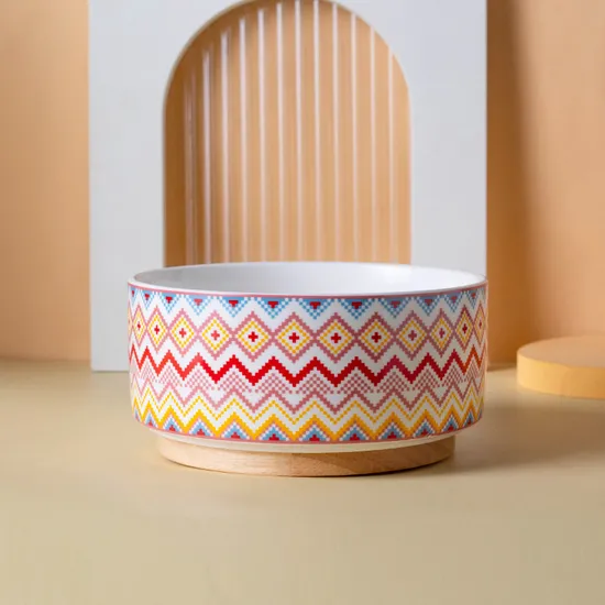 Cuenco de cerámica para mascotas de buen diseño a la moda con base de madera de bambú para perros y gatos