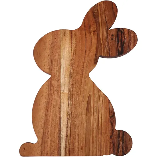 Plato de charcutería de madera con forma de tortuga grabada artesanalmente