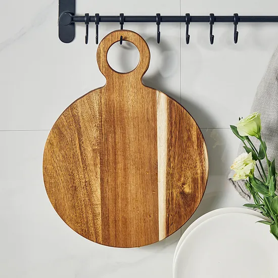 Tabla de cortar de cocina de madera de forma redonda personalizada con orificio para colgar