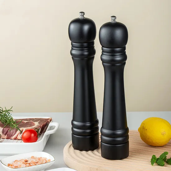 Molinillo de pimienta manual con pintura al horno de PU y núcleo de molienda de cerámica