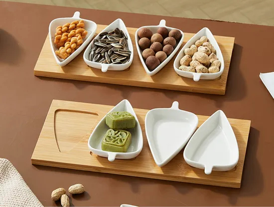 4 cuencos de cerámica para aperitivos con bandeja de bambú.