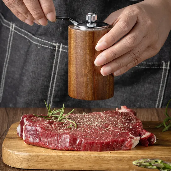 Jarrón molinillo de pimienta de madera de acacia con manivela y bandeja