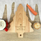 Tabla de cortar de madera con forma de árbol de Navidad grabada personalizada