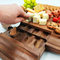 Tabla de quesos de madera de acacia de lujo vendedora caliente con cajón y juego de cuchillos