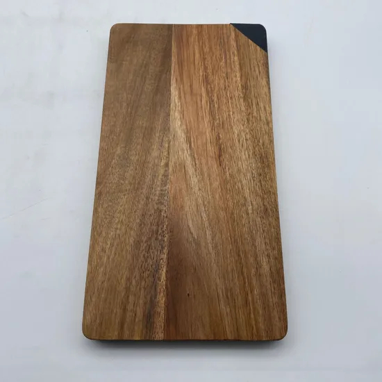 Tabla de cortar fruta larga de madera de acacia con sacapuntas