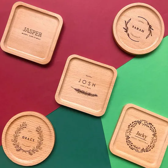 Artístico - Posavasos de madera con forma de corazón y soporte de metal para decoración de mesa