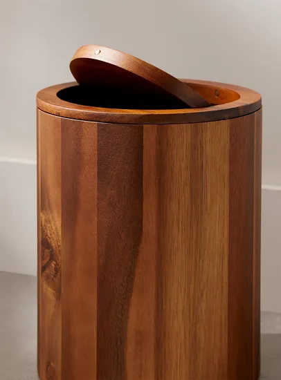 Cesta de basura redonda de madera para baño