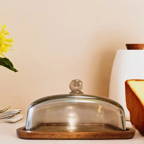 Soporte de pastel de madera de acacia pequeño rectangular con cúpula de vidrio para uso doméstico