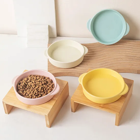 Venda al por mayor no el doble del derrame - cuenco de alimentación de cerámica del perro y del gato del cuenco del animal doméstico del oído con el soporte de bambú