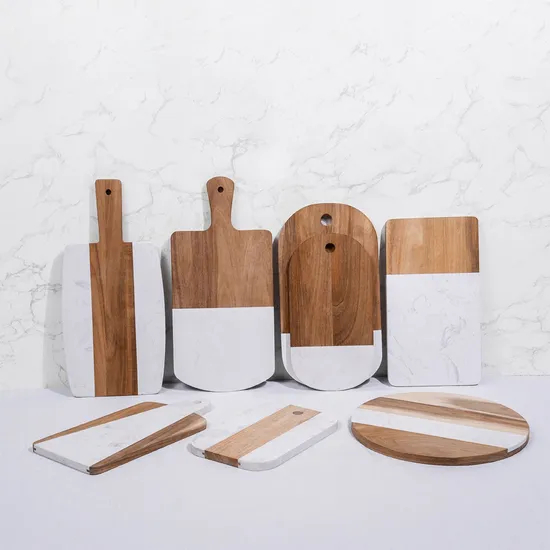 Tabla de quesos de madera natural y mármol con asa y orificio para colgar