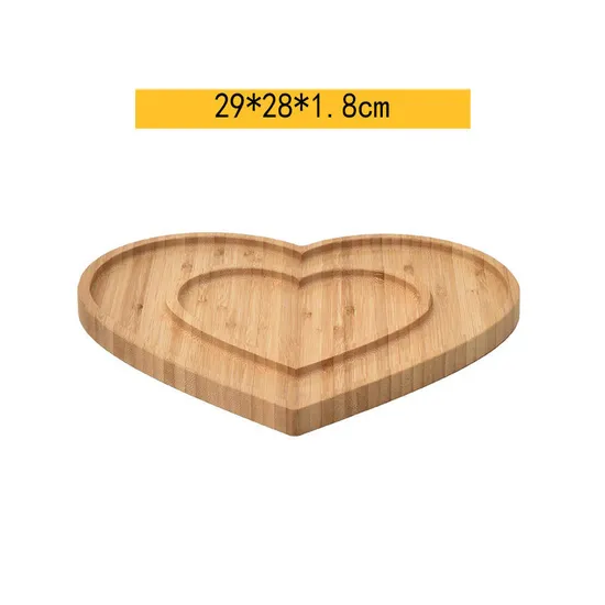 Plato de bambú en forma de corazón para snacks